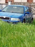 Vand diferite piese de Skoda Octavia 1 motor de 1,6 benzina