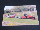Locomotiva &bdquo;Thomas II&quot; pe Calea Ferată Beer Heights, Pecorama Devon, Trenuleț Miniatură &icirc;n Peisaj Englezesc . Ilustrată Temă Feroviară