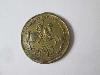 Medalion(amuleta/talisman) in limba latina:Sfantul Gheorghe protectorul cavalerilor si marinarilor din anii 20 foto