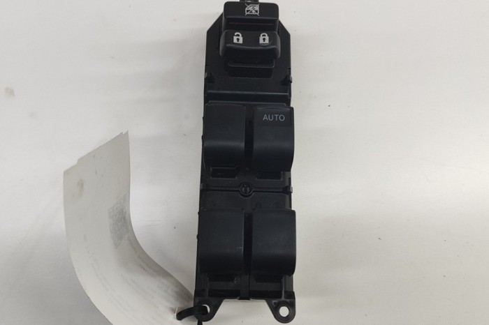 Buton geam ușă dreapta față TOYOTA AURIS _E15_ 2008 OEM: 84820-02200 28397443