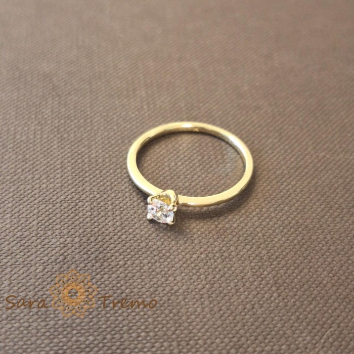 Inel clasic tip logodna cu zirconia alb - placat 14k