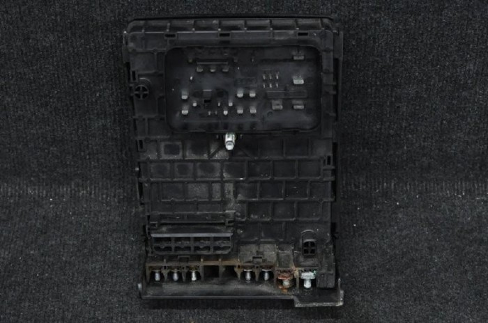 Panou de siguranțe VW PASSAT Variant B6 3C5 2008 OEM: 3C0937125 1398048