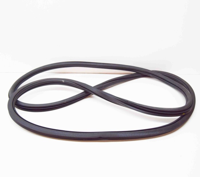 Garnitura ușă dreapta spate VW TIGUAN AD1 2019 OEM: 5NN867914