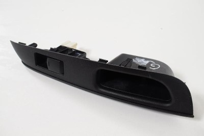 Buton geam ușă dreapta spate NISSAN NOTE E12 2013 OEM: 82960-3VW0A | 3314543 foto