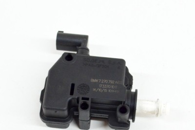 &amp;Icirc;ncuietoare capac rezervor BMW 3 F30, F80 2015 OEM: 7270792 14429022 foto