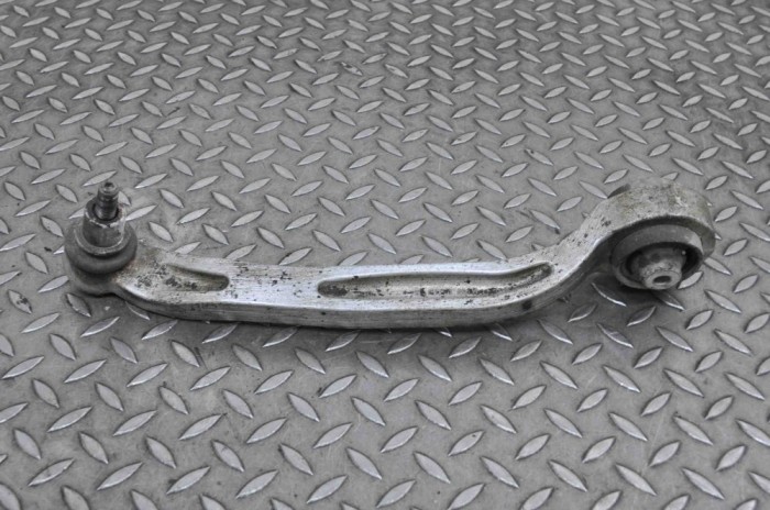 Braț inferior dreapta față AUDI A6 Avant 4F5, C6 2006 OEM: 4F0407694B
