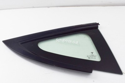 Geam lateral dreapta spate TESLA MODEL 3 2021 OEM: 1514979-01-B 21023856 foto
