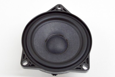 Difuzor ușă dreapta față TESLA MODEL Y 2022 OEM: 10984402,1079742-00-B | 15088013 foto