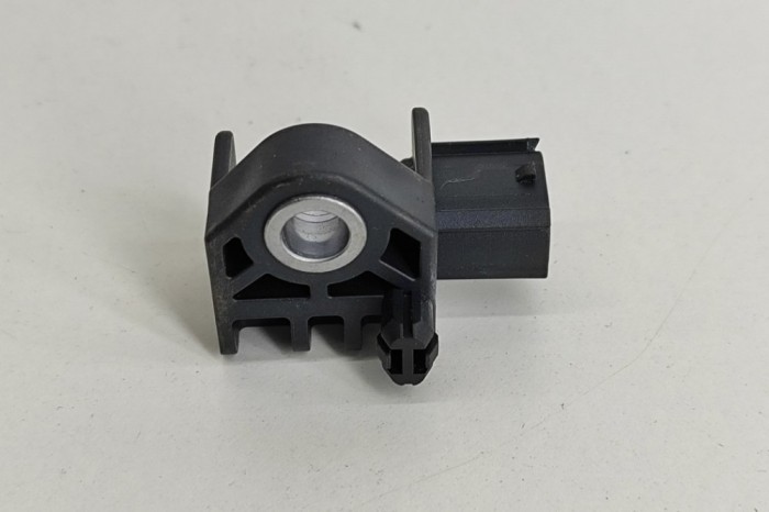 Senzor de impact st&acirc;nga față HYUNDAI IONIQ AE 2022 OEM: 95920-F2000 23879732