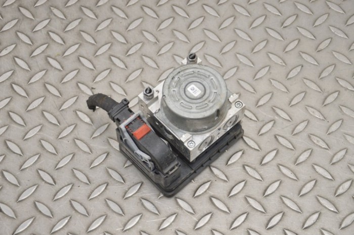 Pompa ABS VW GOLF VIII CD1 2021 OEM: Hatchback | 18143957