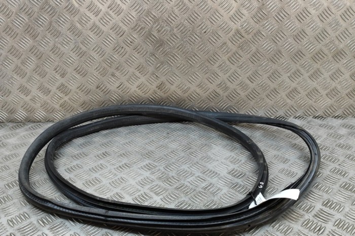 Garnitura ușă dreapta spate VW AMAROK 2H_, S1B 2016 OEM: 2H7839911H | 25255260