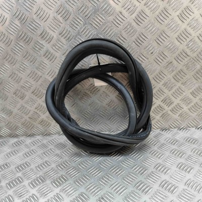 Garnitura ușă st&amp;acirc;nga spate VW TIGUAN AD1 2021 OEM: 5NA867913B foto