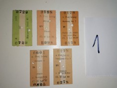 LOT 5 BILETE TREN CFR -SUCEAVA ,BOTOSANI,MIERCUREA CIUC,PITESTI