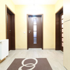 Apartament 3 camere de vânzare