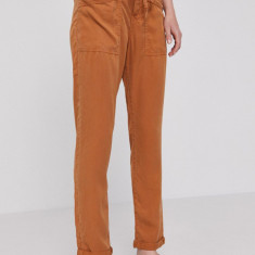 Pepe Jeans Pantaloni Dash femei, culoarea maro, model drept, medium waist