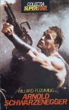 Arnold Schwarzenegger de Willard Flemming, Nemira 1994, Carte Politista, Superstar, Romana, Paperback, 205 Pagini