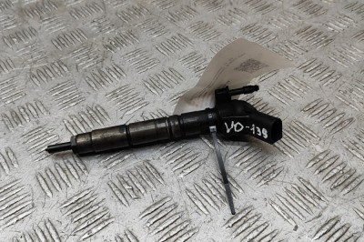 Injector de combustibil MERCEDES-BENZ R W251, V251 2009 OEM: A6420701187 28798741 foto