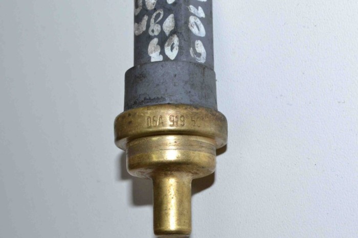 Alt modul de control VW PASSAT B6 3C2 2007 OEM: 06A919501 2425326