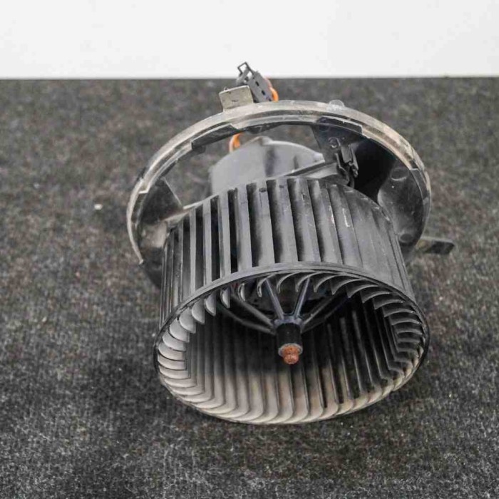 Ventilator aeroterma VW PASSAT Variant B6 3C5 2006 OEM: 3C1820015E