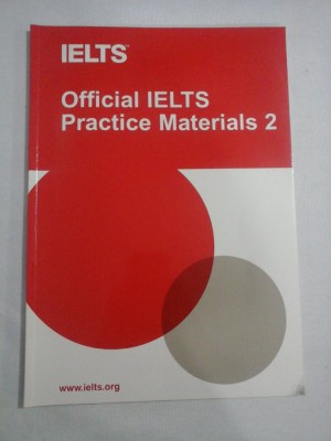 Official IELTS Practice Materials 2 - University of Cambridge foto