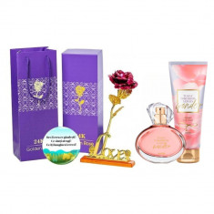 Set complet pentru Ea TTA Wonder (apa de parfum, lotiune de corp), insotit de insigna Dactylion cu mesaj motivational, cadou un trandafir rosu suflat