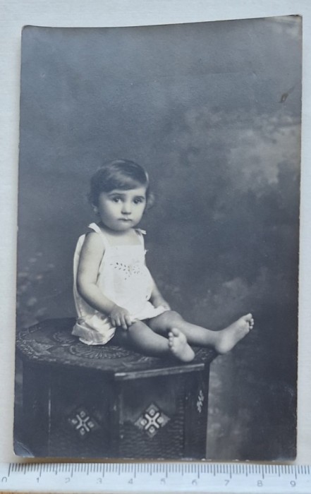 Carte poștală foto Giurgiu &ndash; Atelier Iosefovici &ndash; portret copil cca. 1930