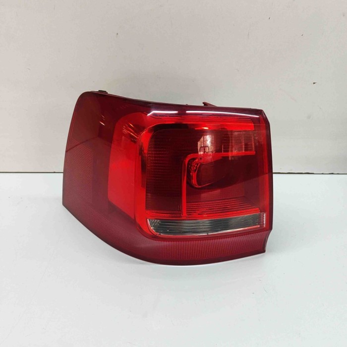 Lampa spate st&acirc;nga VW SHARAN 7N1, 7N2 2012 OEM: 7N0945095G
