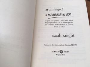SARAH KNIGHT, ARTA MAGICA A DURUTULUI IN COT. O PARODIE PRACTICA | Okazii.ro