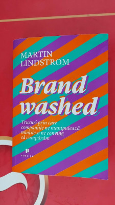 BRAND WASHED - TRUCURI PRIN CARE COMPANIILE NE MANIPULEAZA MINTILE foto