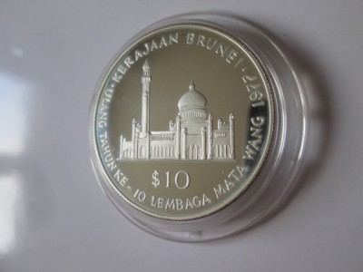 Rară! Brunei 10 Dollars 1977 Proof UNC arg.925,moneda comemorativa tiraj limitat:10 000 bucati,in capsula originala cu filet,diam=38,60 mm,gr=28,45 gr foto