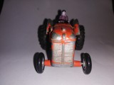 bnk jc Tractor metalic - marca neidentificata - posibil Benbross