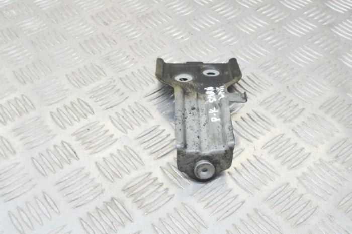 Suport aripa st&acirc;nga față BMW X4 G02, F98 2019 OEM: 7397515 11668341