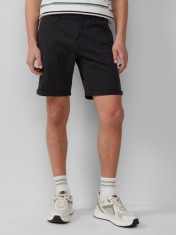 Q/S by s.Oliver Pantaloni scurti chino barbati, John, cu talie medie si croiala Regular fit, Negru, W29
