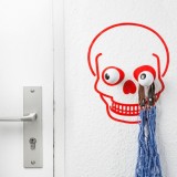 Cumpara ieftin Cuier cu tatuaj pentru perete Captain Skull | Donkey