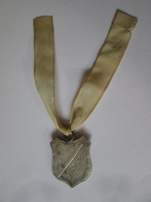 Rar! Medalion argint Olimpia C.F.R. concurs de scrima 1934