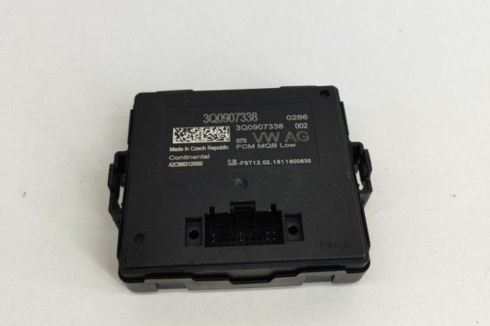 Modul de control far VW GOLF VII 5G1, BQ1, BE1, BE2 2018 OEM: 3Q0907338 26020400
