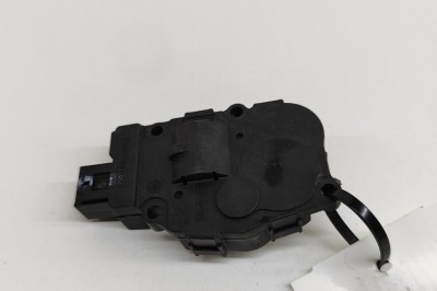 Motoras clapetă aeroterma PORSCHE CAYENNE 92A 2015 OEM: 20032015,16450178,412650750 | 22404356 foto