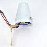 Cumpara ieftin Senzor Crepuscular 10A Kosmo