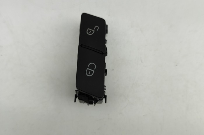 Comutator &icirc;nchidere centralizată MERCEDES-BENZ A W176 2015 OEM: A2049058402,10023298 31383000