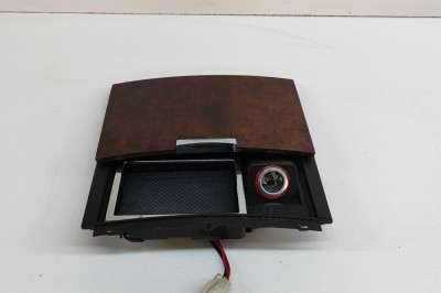 Scrumiera VW TOUAREG 7LA, 7L6, 7L7 2003 OEM: 7L6857961,7L6863071,7L6863071A | 29439130 foto