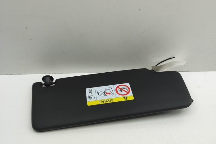 Parasolar st&acirc;nga AUDI Q4 Sportback F4N 2024 OEM: 89A857551C | 31967015