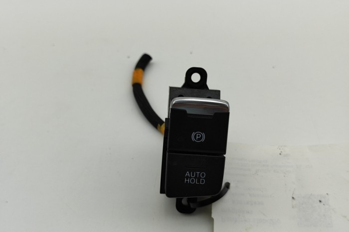 Buton fr&acirc;nă de m&acirc;nă MAZDA CX-5 KF 2022 OEM: 1AA-SA00461F 30762438