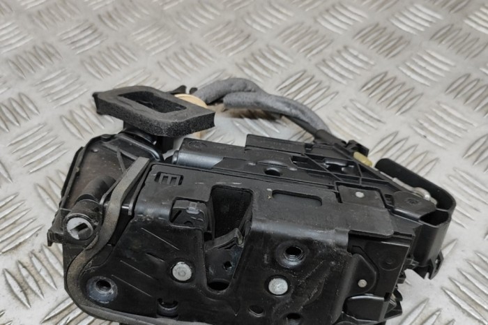 &Icirc;ncuietoare ușă st&acirc;nga față VW GOLF VII 5G1, BQ1, BE1, BE2 2017 OEM: 5TC837015 28265926