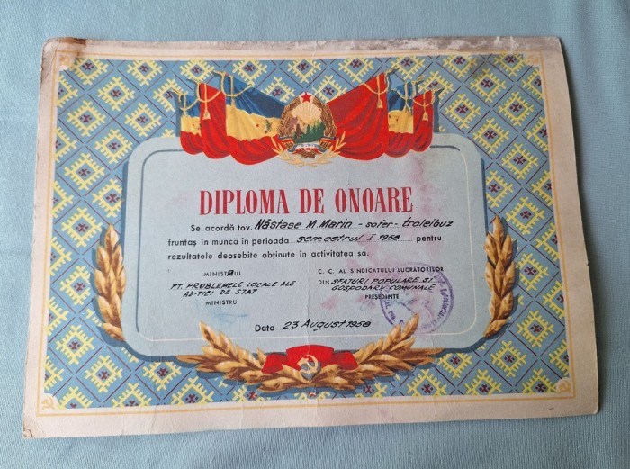 Diploma de ONOARE acordata tovarasului Nastase Marin - Sofer troleibuz, fruntas in munca in semestrul 1 anul 1958