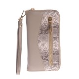 Portofel modern cu insertie animal print si design practic