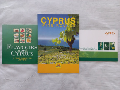 FLAVORS OF CYPRUS. A FOOD GUIDE FOR VISITORS+ CYPRUS- WINE ROUTES+ CYPRUS NATURE foto