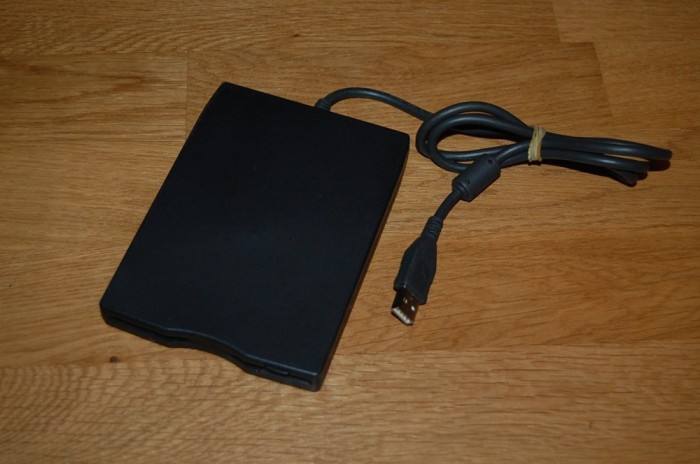 FLOPPY DISK EXTERN USB DELL FDD