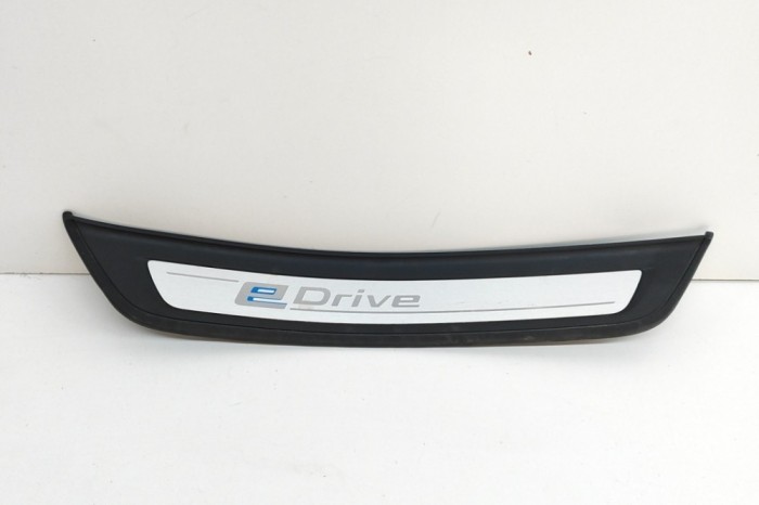 Ornament prag st&acirc;nga spate BMW 5 G30 2018 OEM: 7407015 24481217