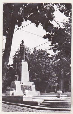 bnk cp Iasi - Statuia lui M Eminescu - circulata foto