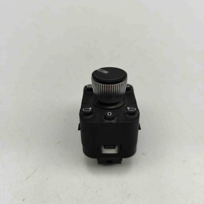 Comutator de reglare oglinda AUDI Q4 SUV F4B 2024 OEM: 4N0959565 | 32043057 foto